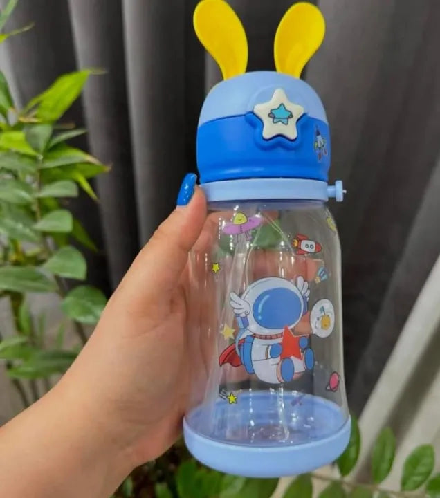 Keep Smiling Cartoon Kids Sipper Water Bottle – 600ML BPA-Free, Portable Straw Bottle for School & Outdoor!