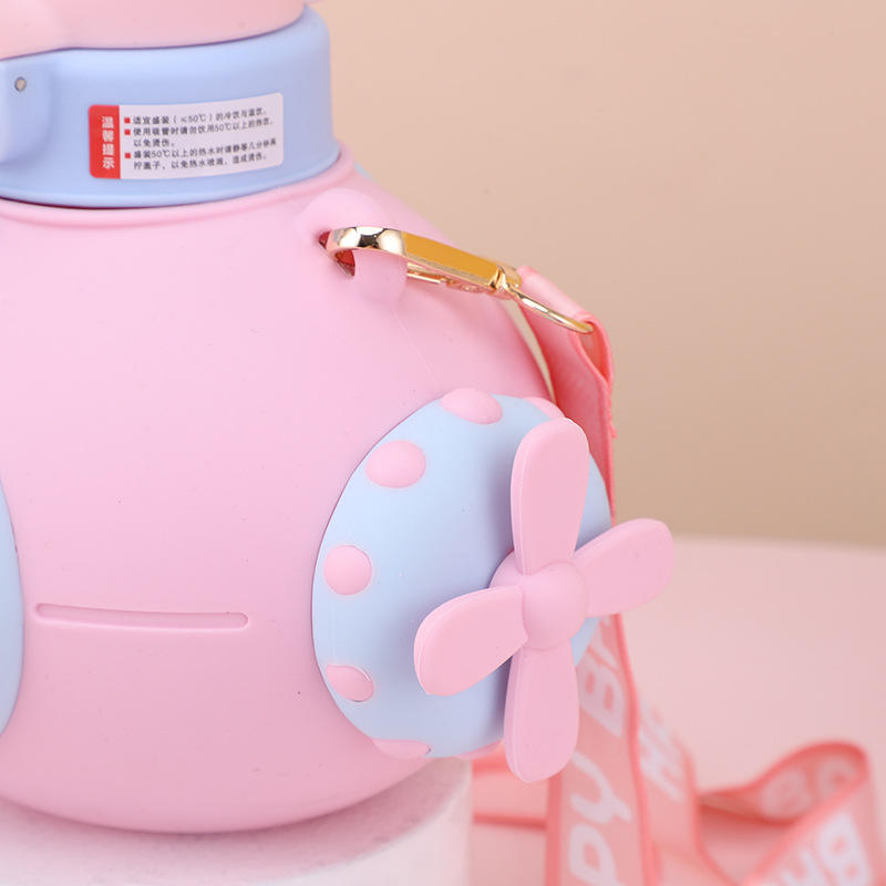 Keep Smiling Submarine-Shaped Water Bottle – 1L Cute Plastic Bottle with Straw for Kids!