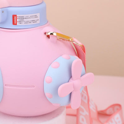 Keep Smiling Submarine-Shaped Water Bottle – 1L Cute Plastic Bottle with Straw for Kids!