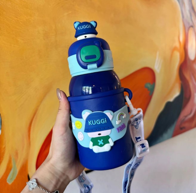 Cartoon Doll Thermos – 600ml Insulated Stainless Steel Water Bottle with Straw!
