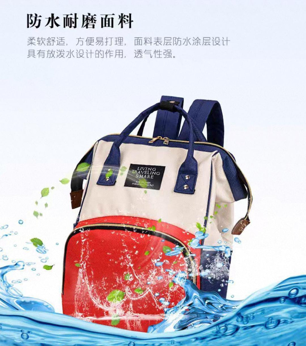 Multi-function use
Large storage capacity
Waterproof feature
Maternity & travel purpose